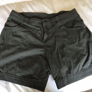 Kuhl Kontra Shorts 6 Inch inseam  size 12